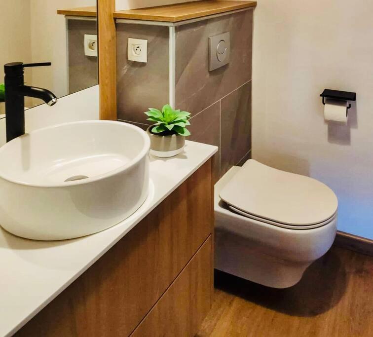 Sunbliss Appartement سان جيل لي بان المظهر الخارجي الصورة